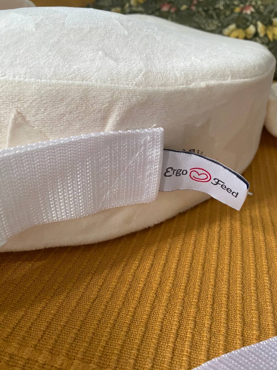 ErgoFeed feeding pillow photo 2
