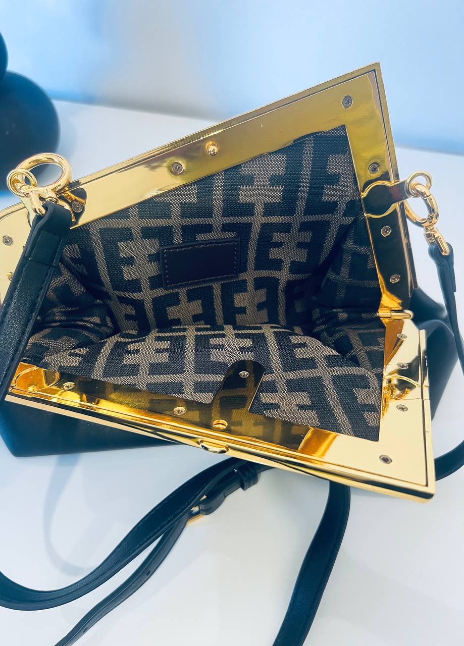 Black leather bag photo 3