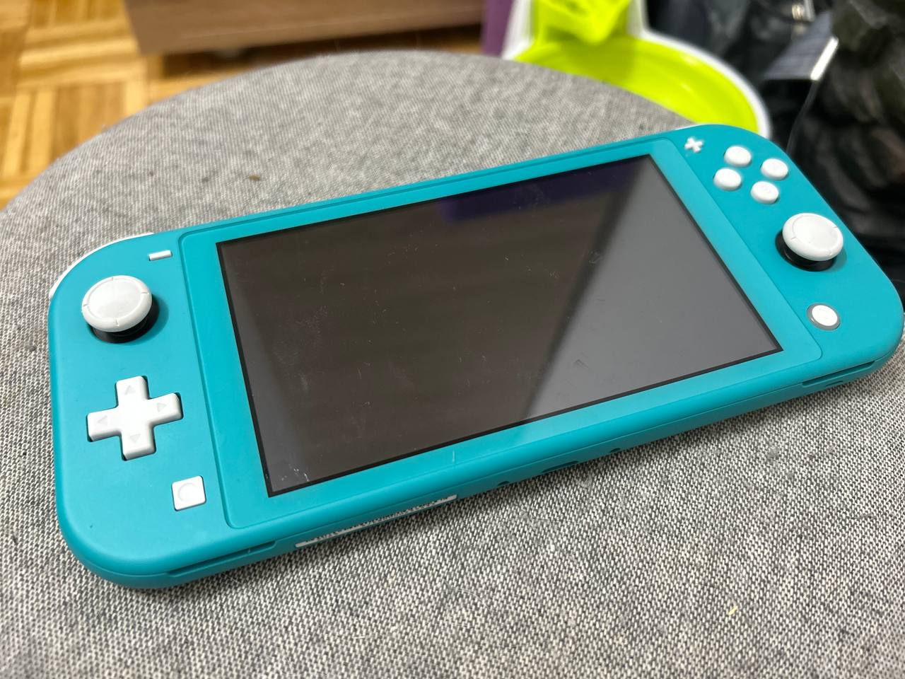 Nintendo Switch photo 4