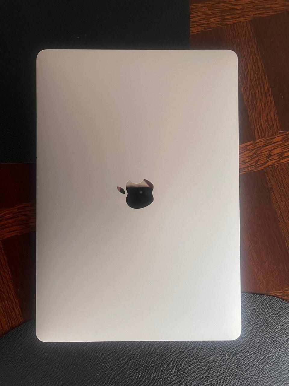 MacBook Pro 13" 2020 photo 5