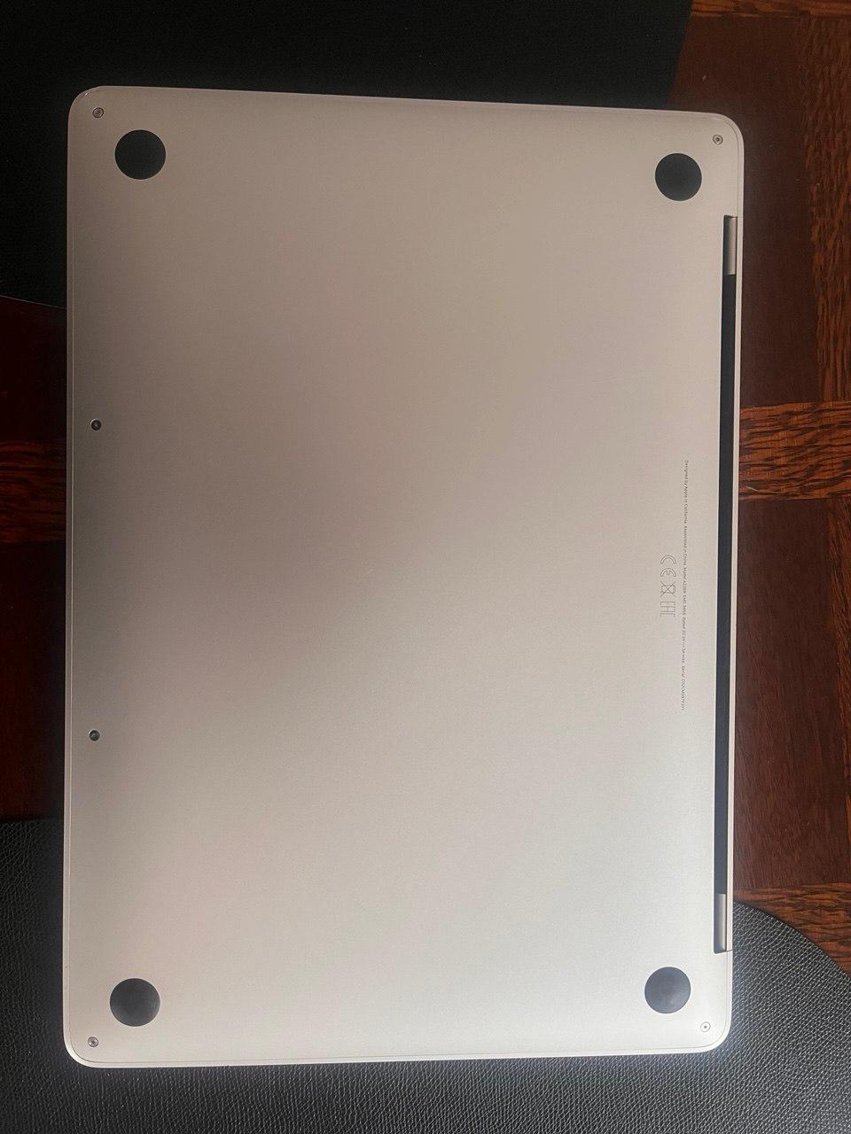MacBook Pro 13" 2020 photo 7