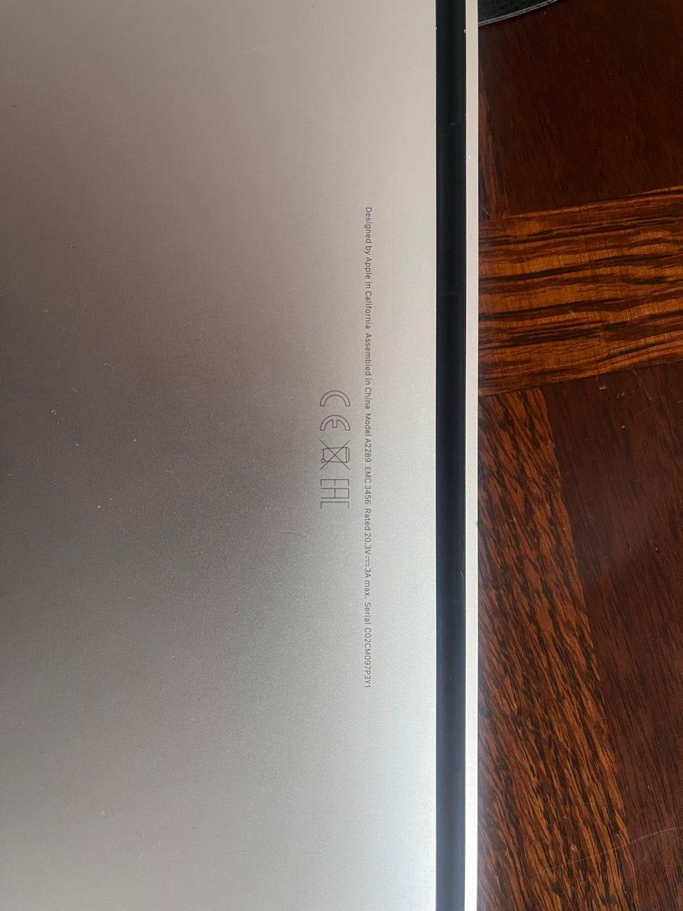 MacBook Pro 13" 2020 photo 8