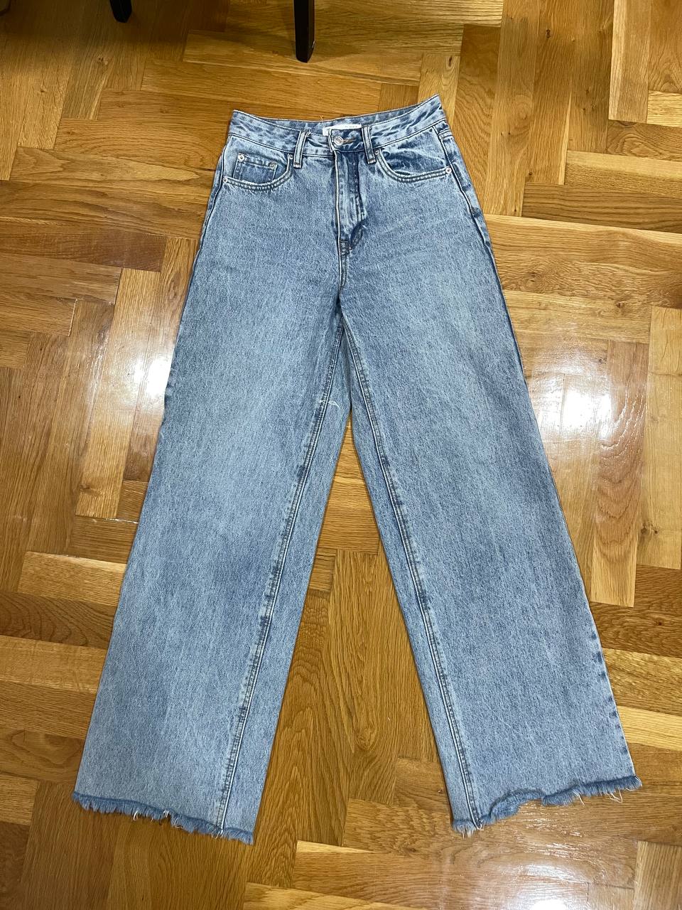 Wide leg jeans