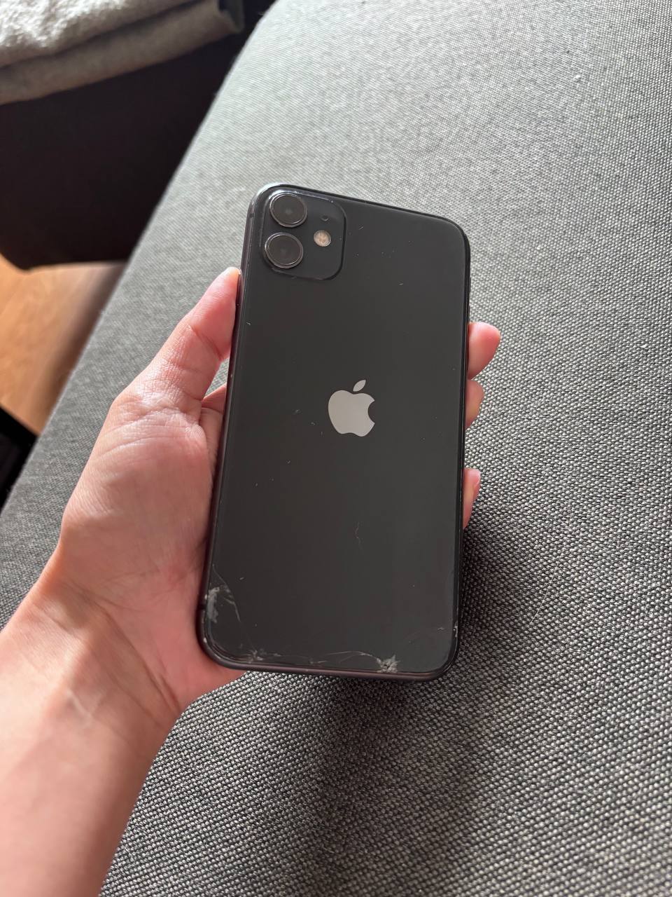 iPhone 11 photo 3