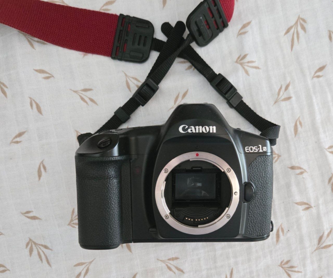 объектив Canon EF 70-300mm f/4-5.6L IS USM photo 6