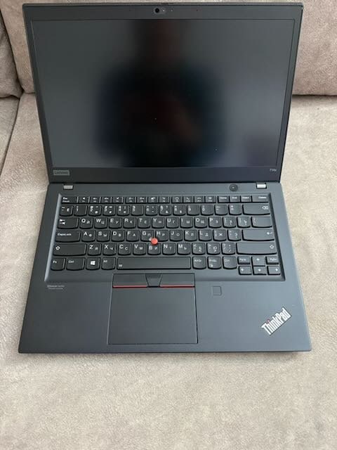 Lenovo ThinkPad T14s photo 2