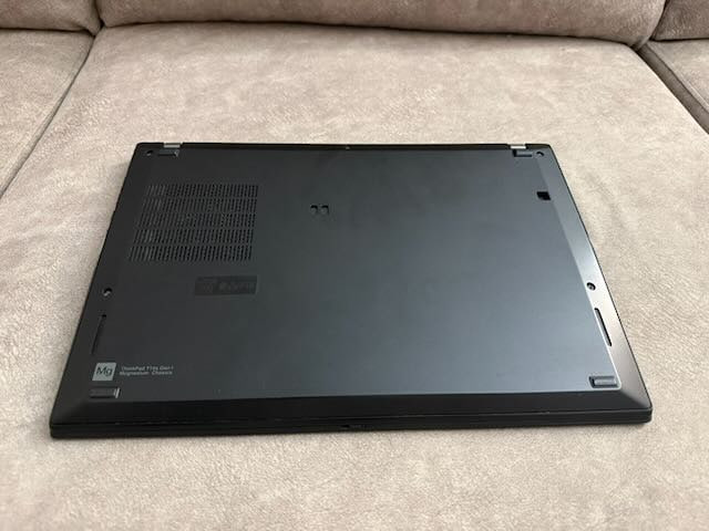 Lenovo ThinkPad T14s photo 6