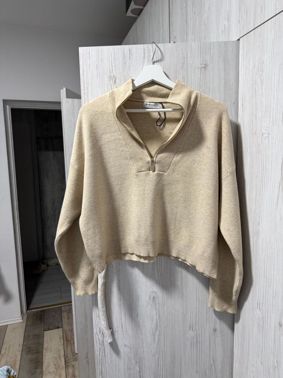 Short sweater Stradivarius