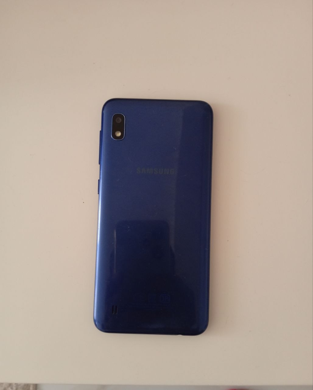 Samsung Galaxy A10 photo 2