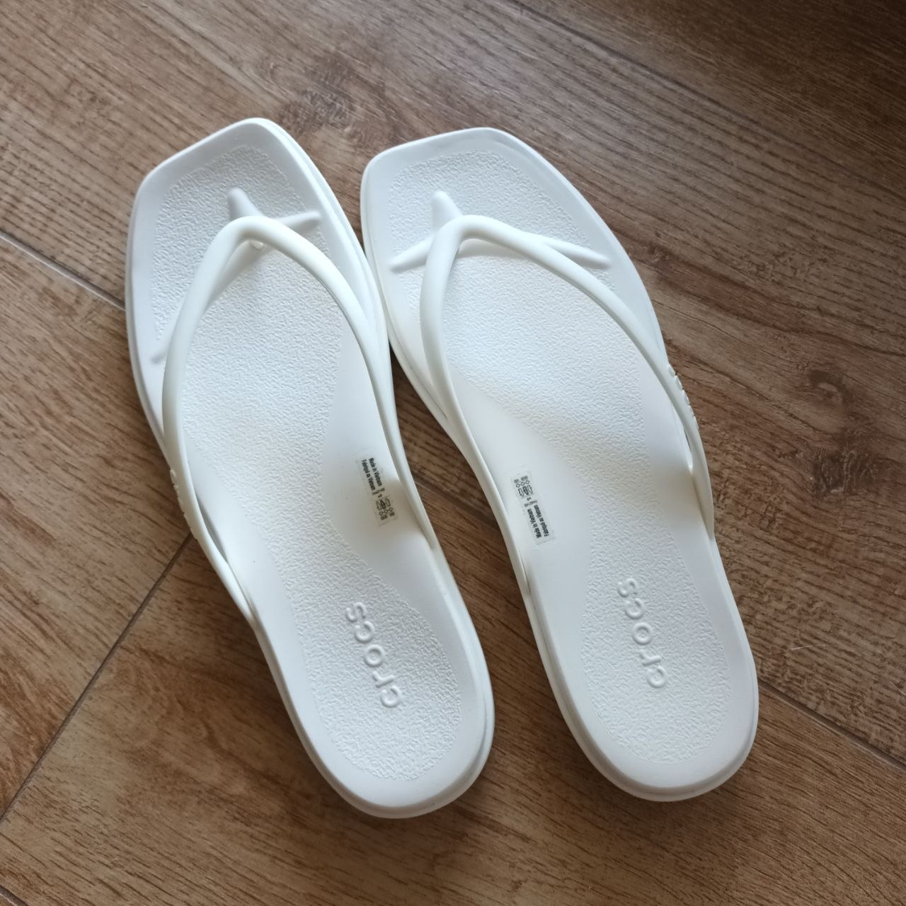 Crocs Miami flip-flops