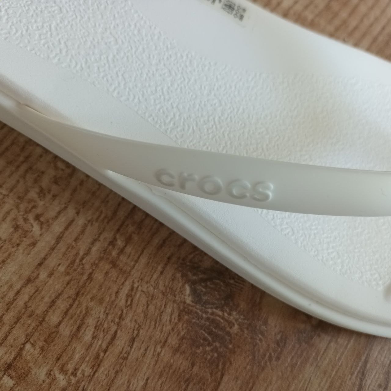 Crocs Miami flip-flops photo 3