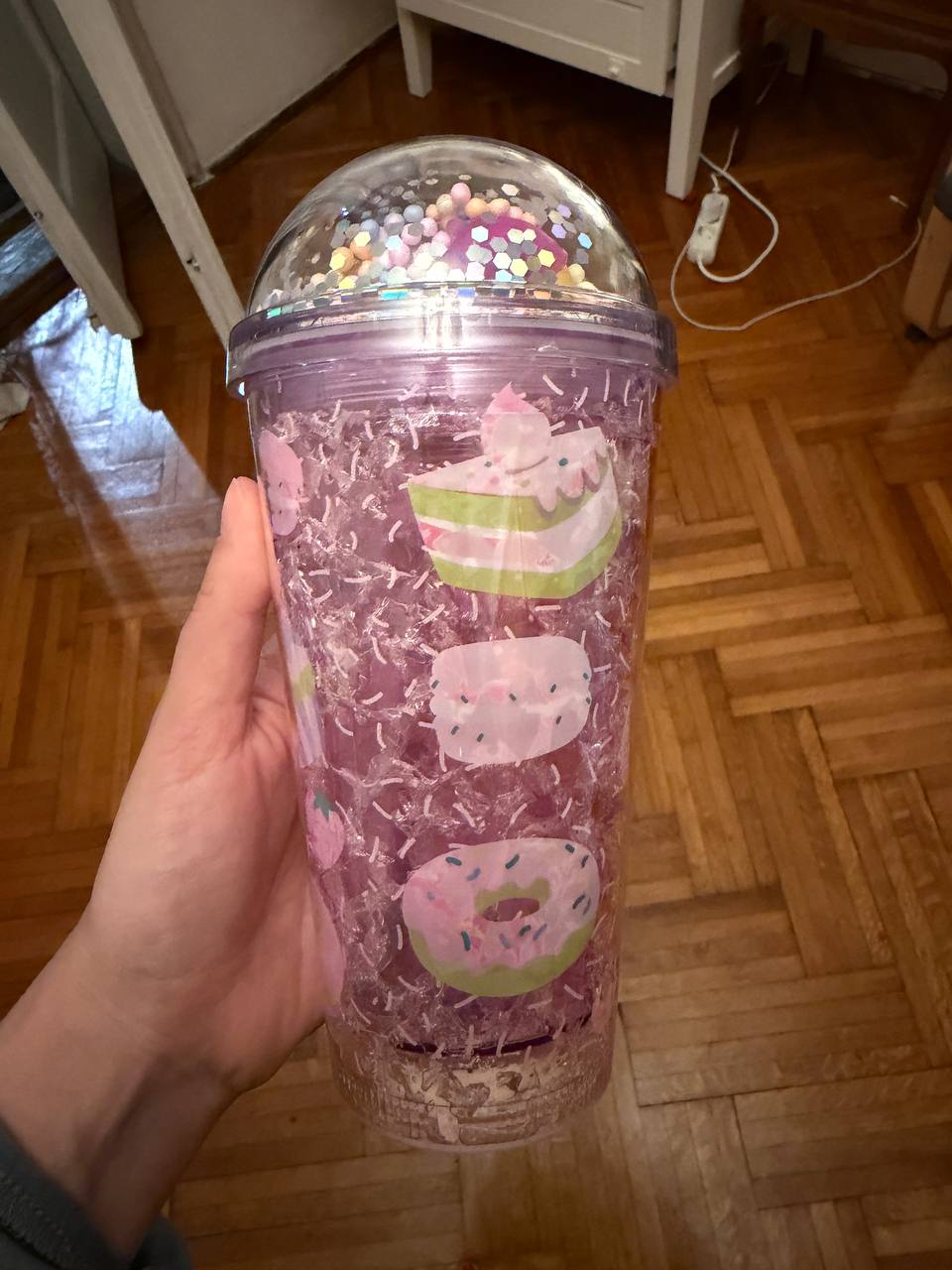 Пластична чаша