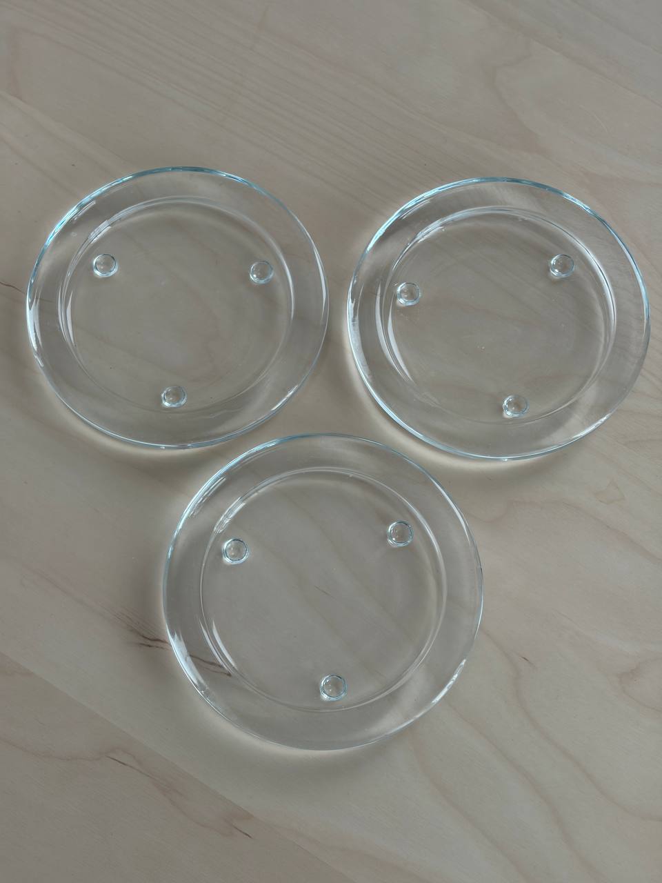 Molds for omelets