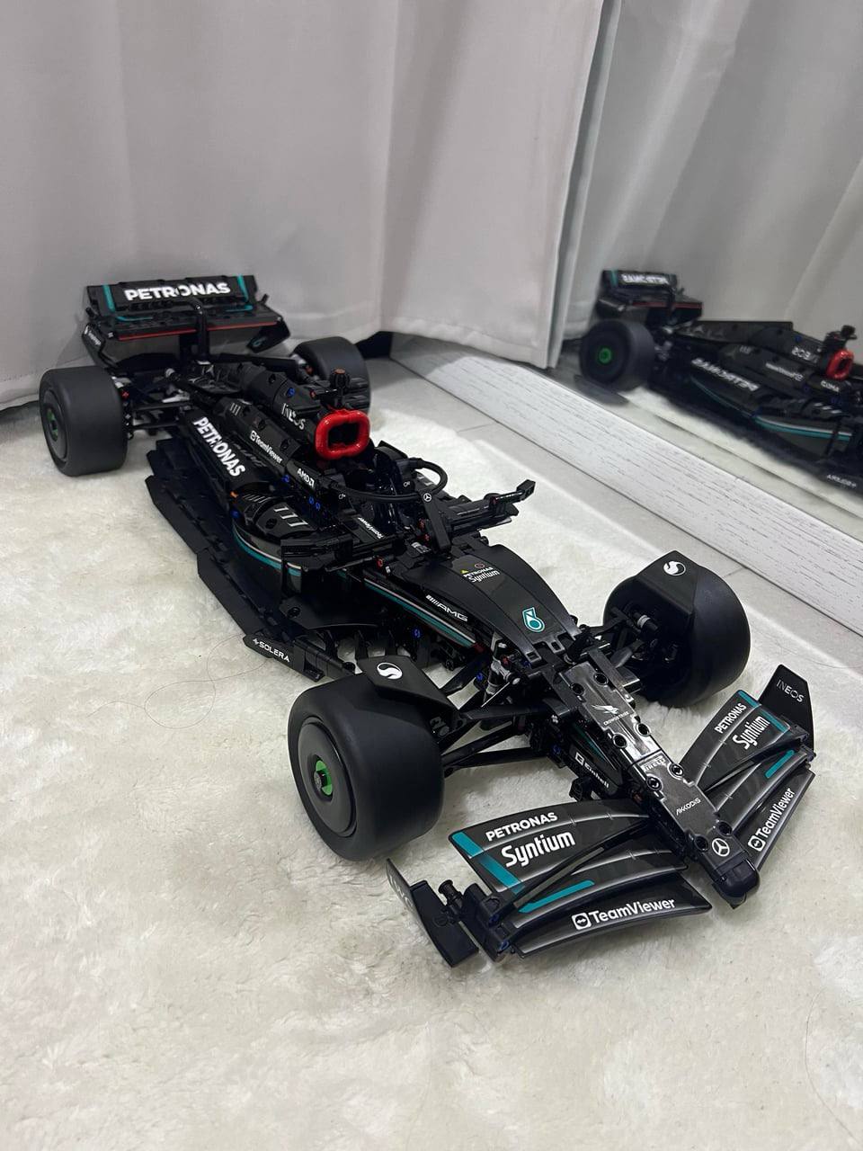 Lego Mercedes F1 W14