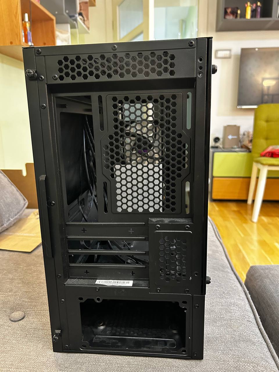 Cooler Master MasterBox MB311L Chassis photo 9