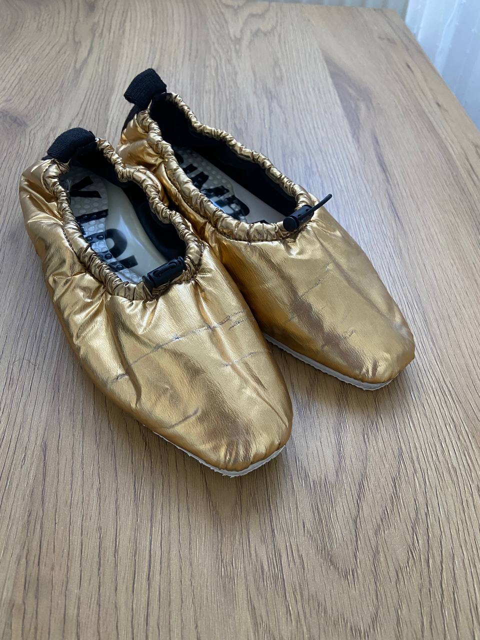 golden shoes / ballet flats bimba y lola photo 2
