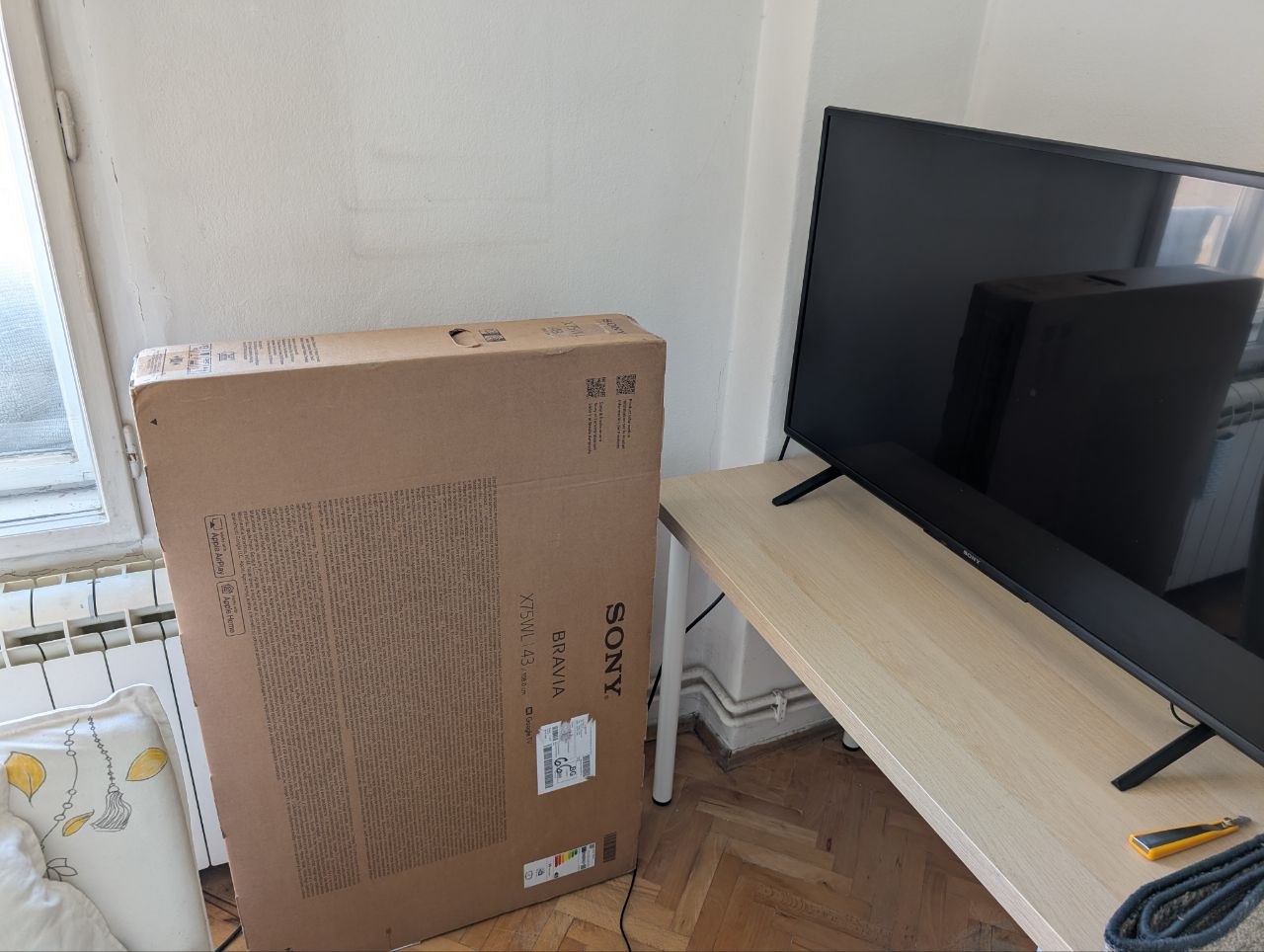 Sony Bravia x75wl photo 2