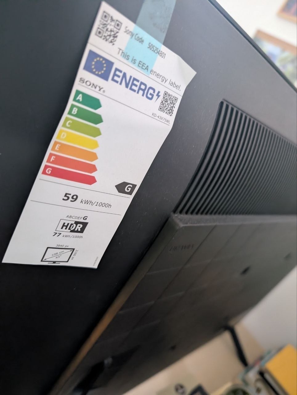 Sony Bravia x75wl photo 3