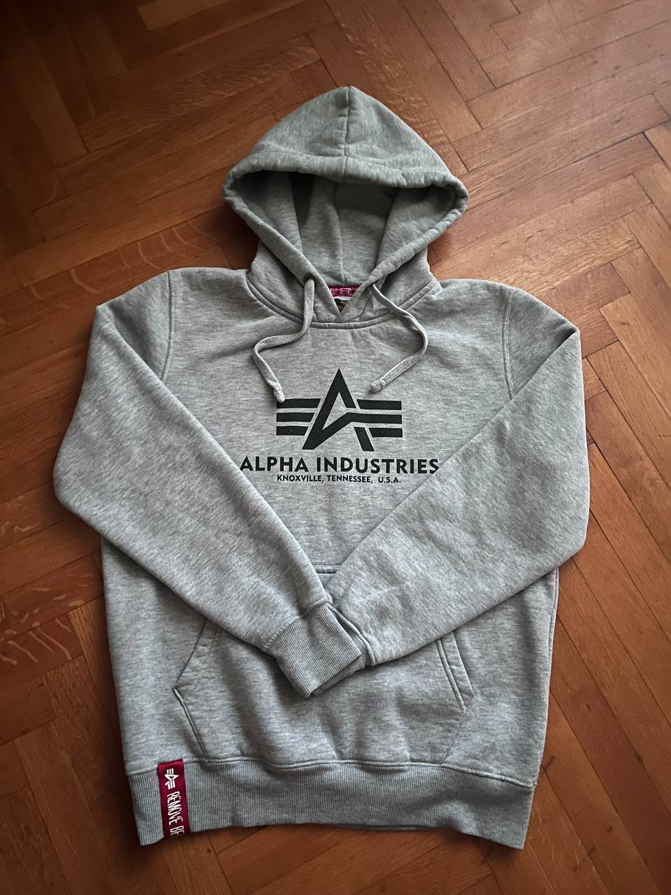 Alpha industrije hudi