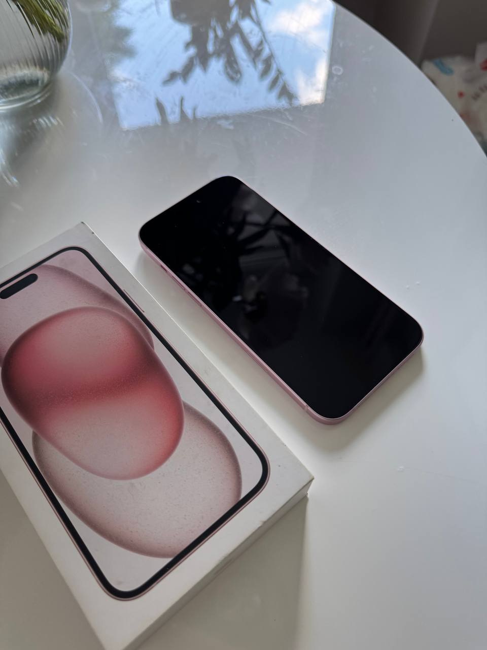 iPhone 15 plus photo 2