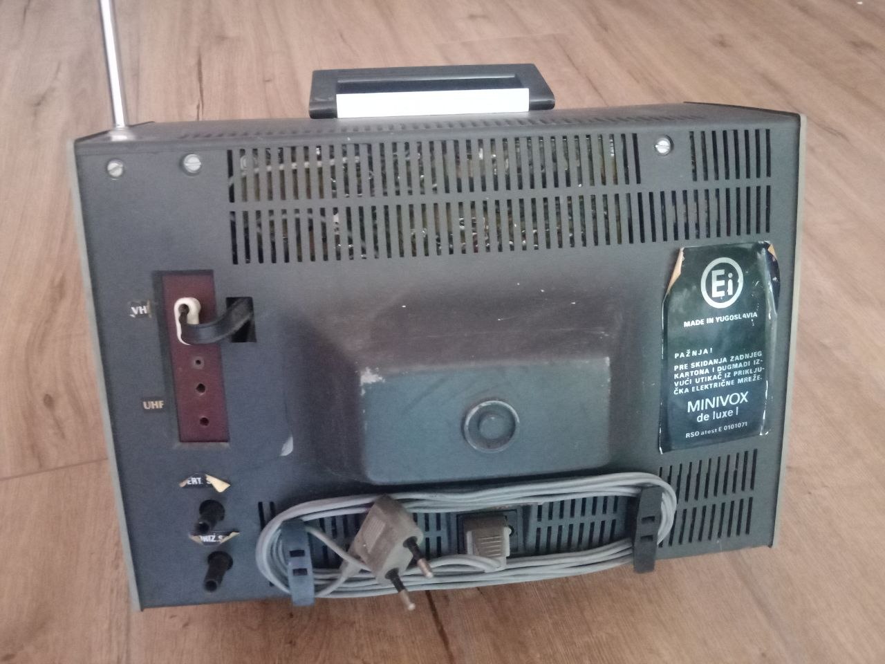 Minivox De Luxe TV photo 3