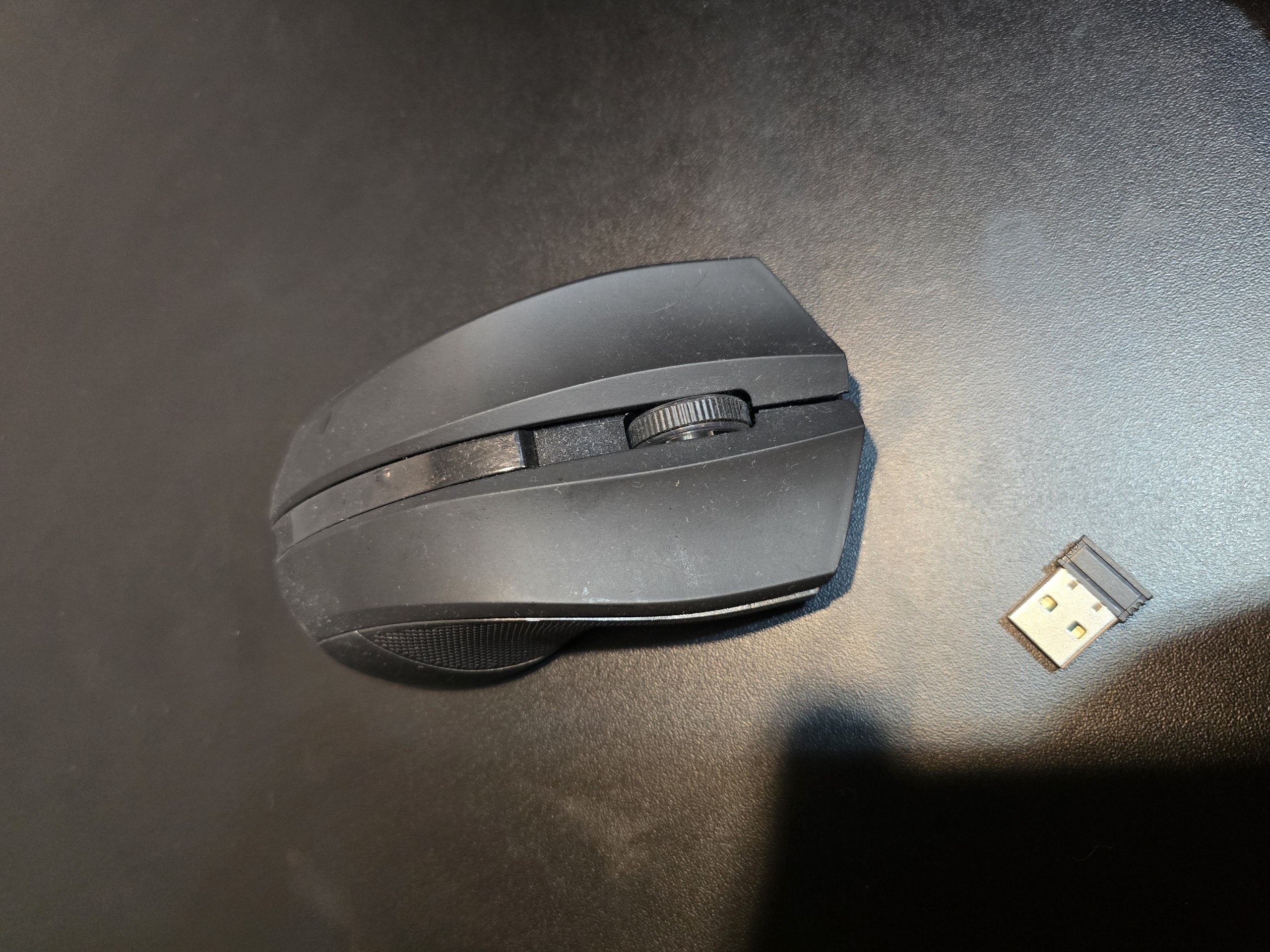 Dell Inspiron N5050 photo 2