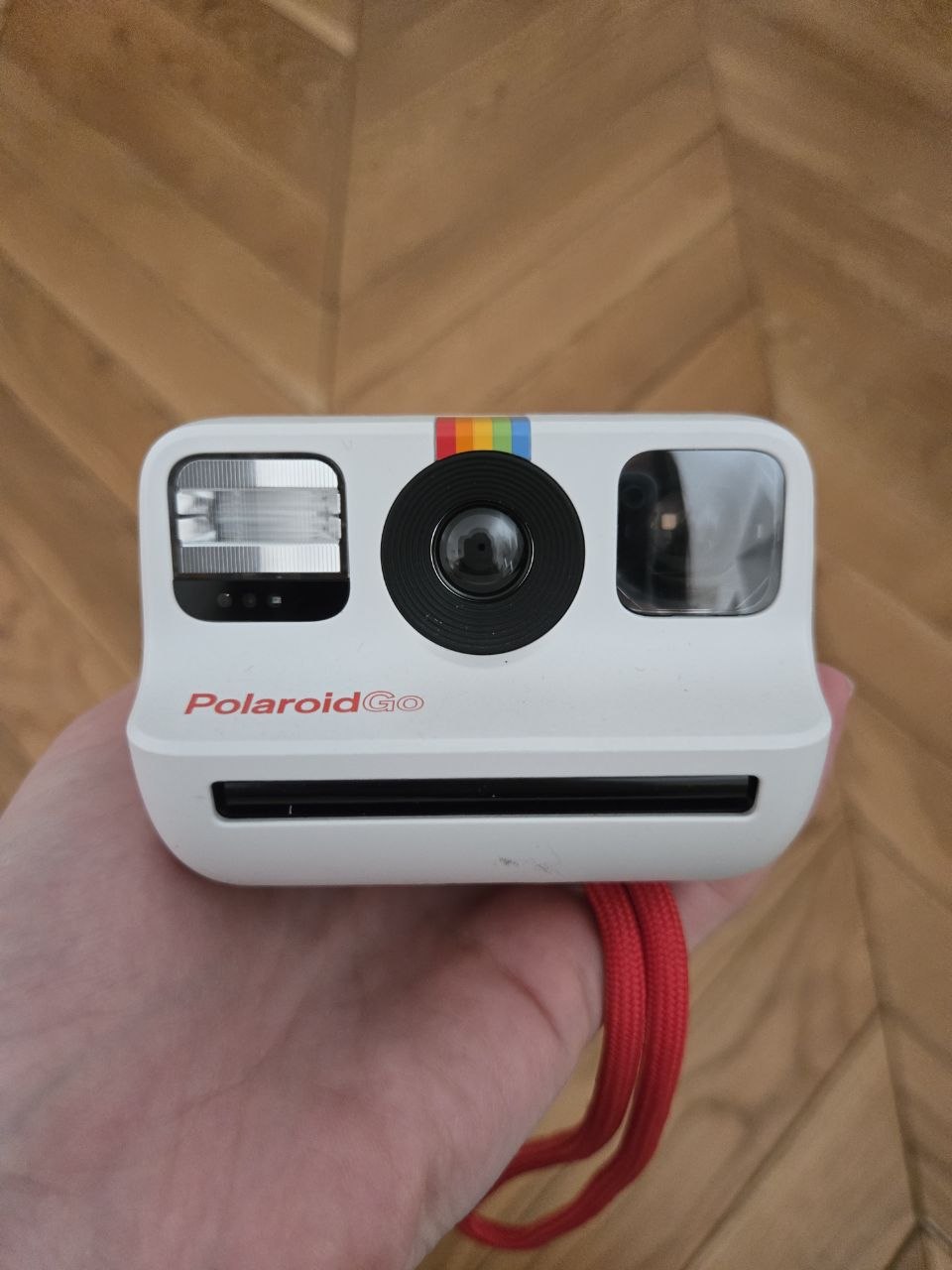 Polaroid go