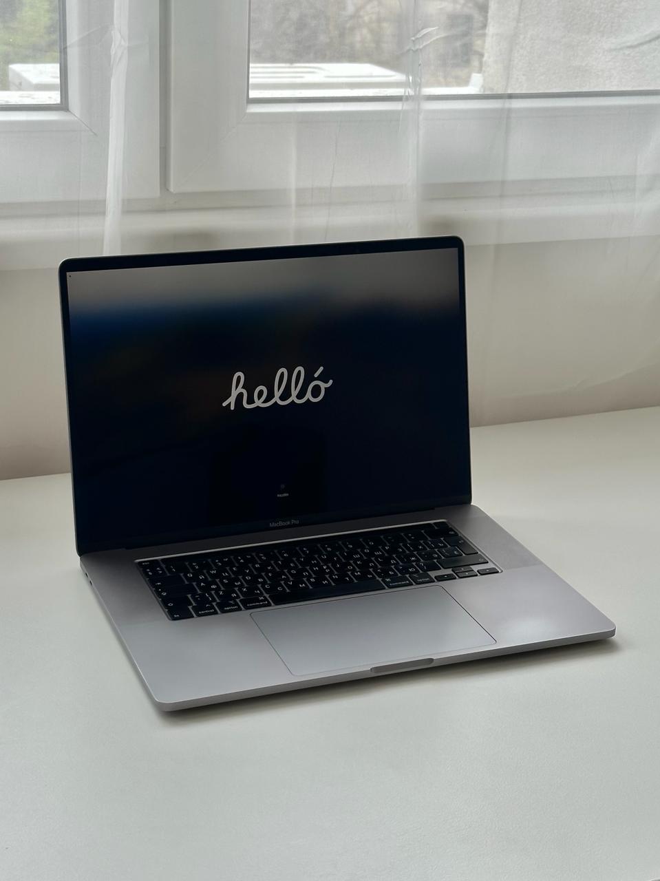 MacBook Pro 16" (2019)