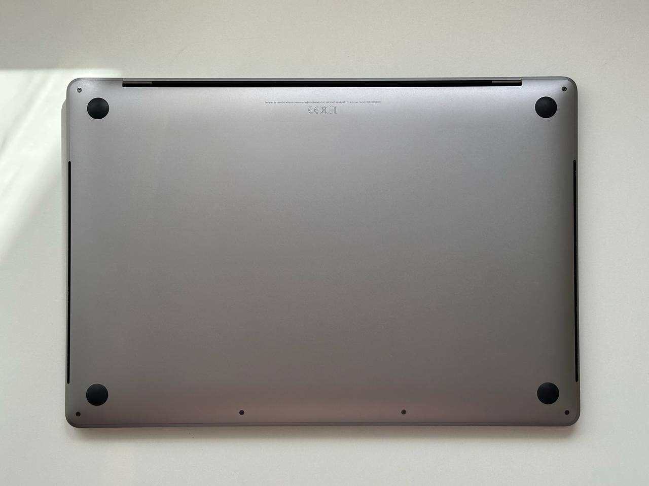 MacBook Pro 16" (2019) photo 3