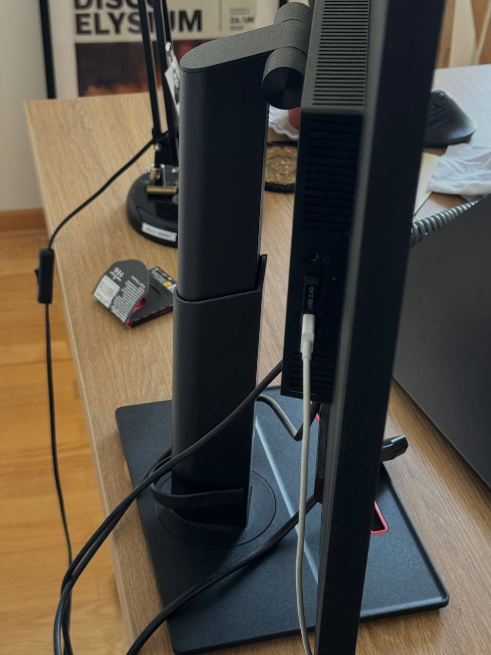 Lenovo ThinkVision T27h-2L photo 2