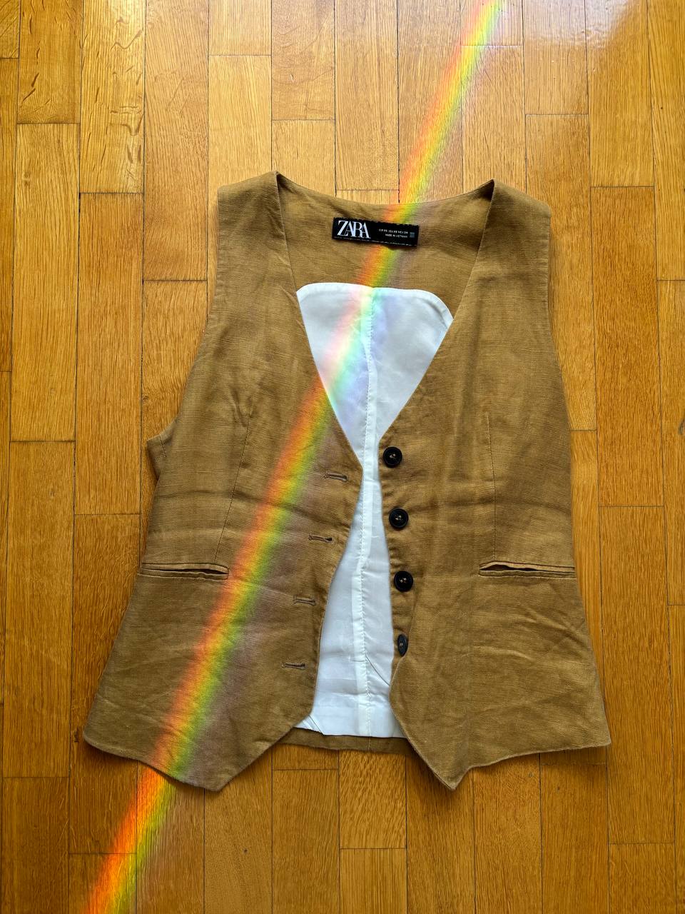 Жилет ZARA