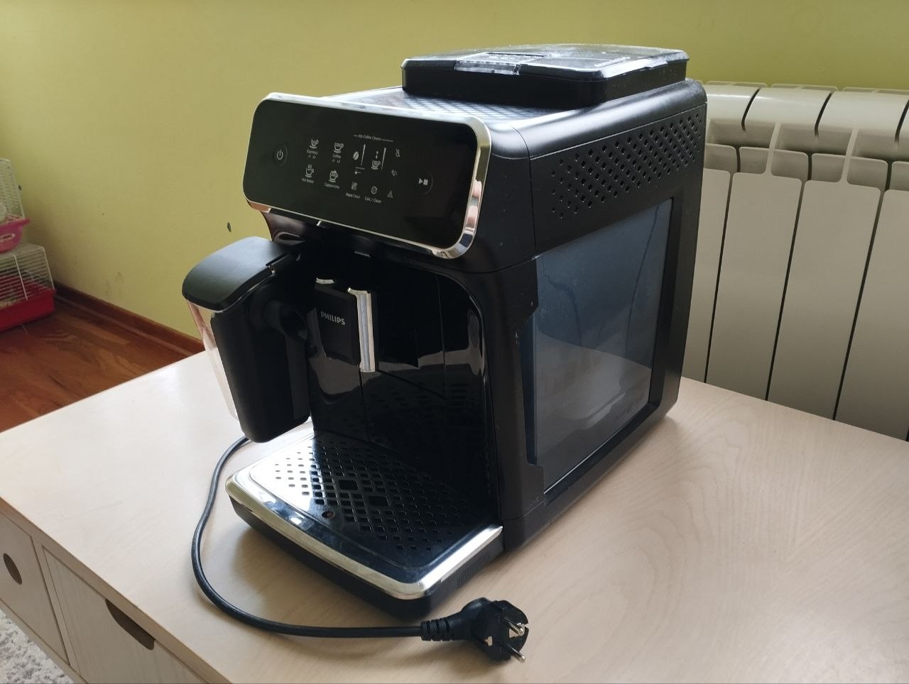 Philips Series 2200 LatteGo Kofemašina