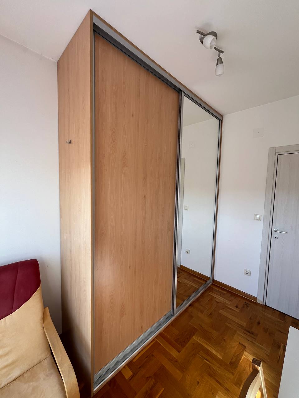 встроенный шкаф-купе с зеркалом photo 2