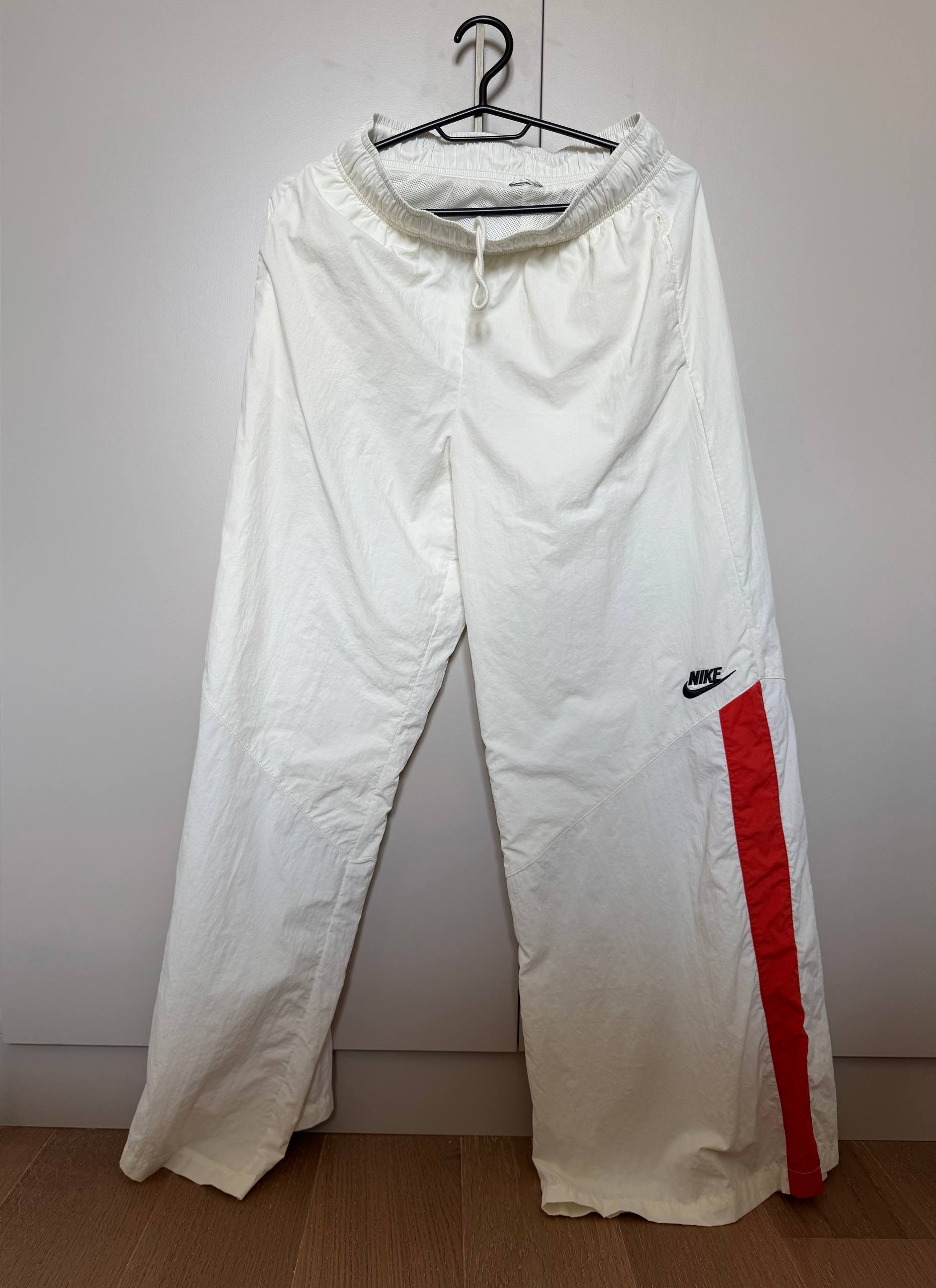 Nike xs sports pants