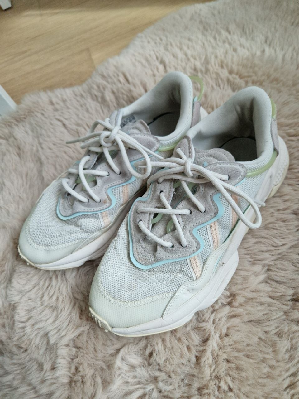 Adidas Ozweego