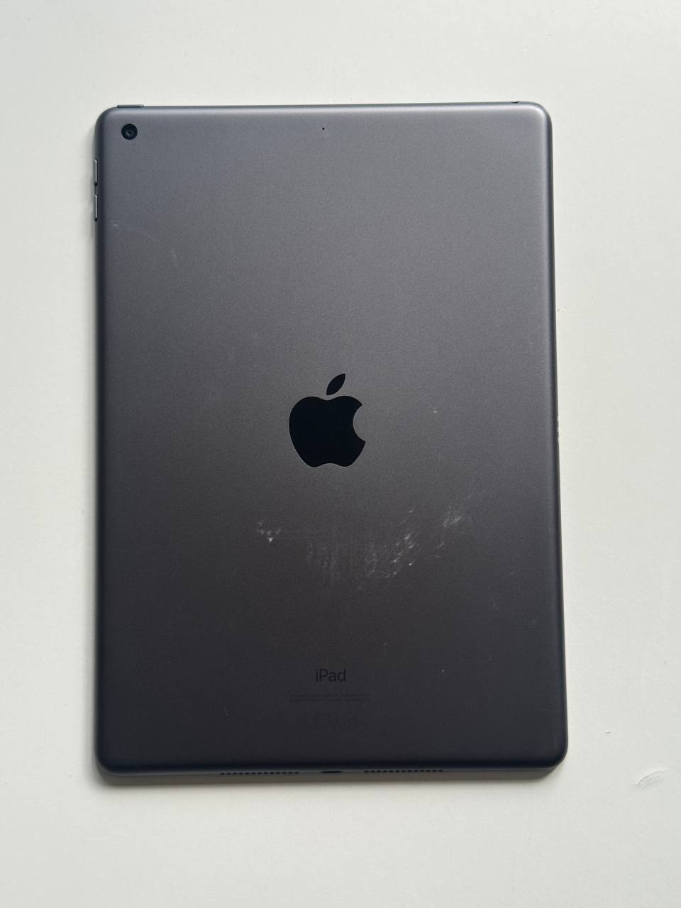 iPad 8 32GB, Apple Smart Keyboard, Apple Pencil (1st generation) photo 2