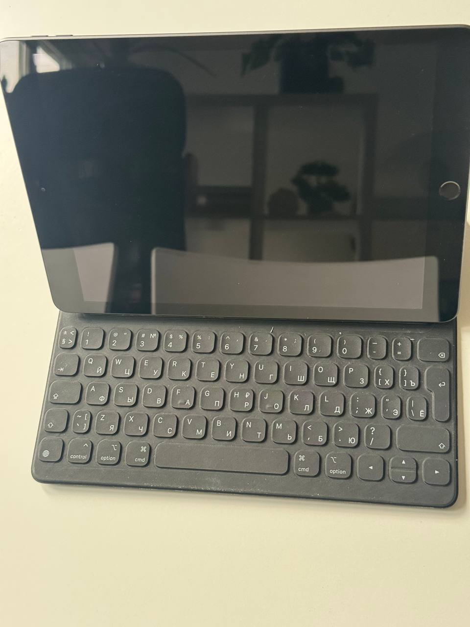 iPad 8 32GB, Apple Smart Keyboard, Apple Pencil (1st generation) photo 3