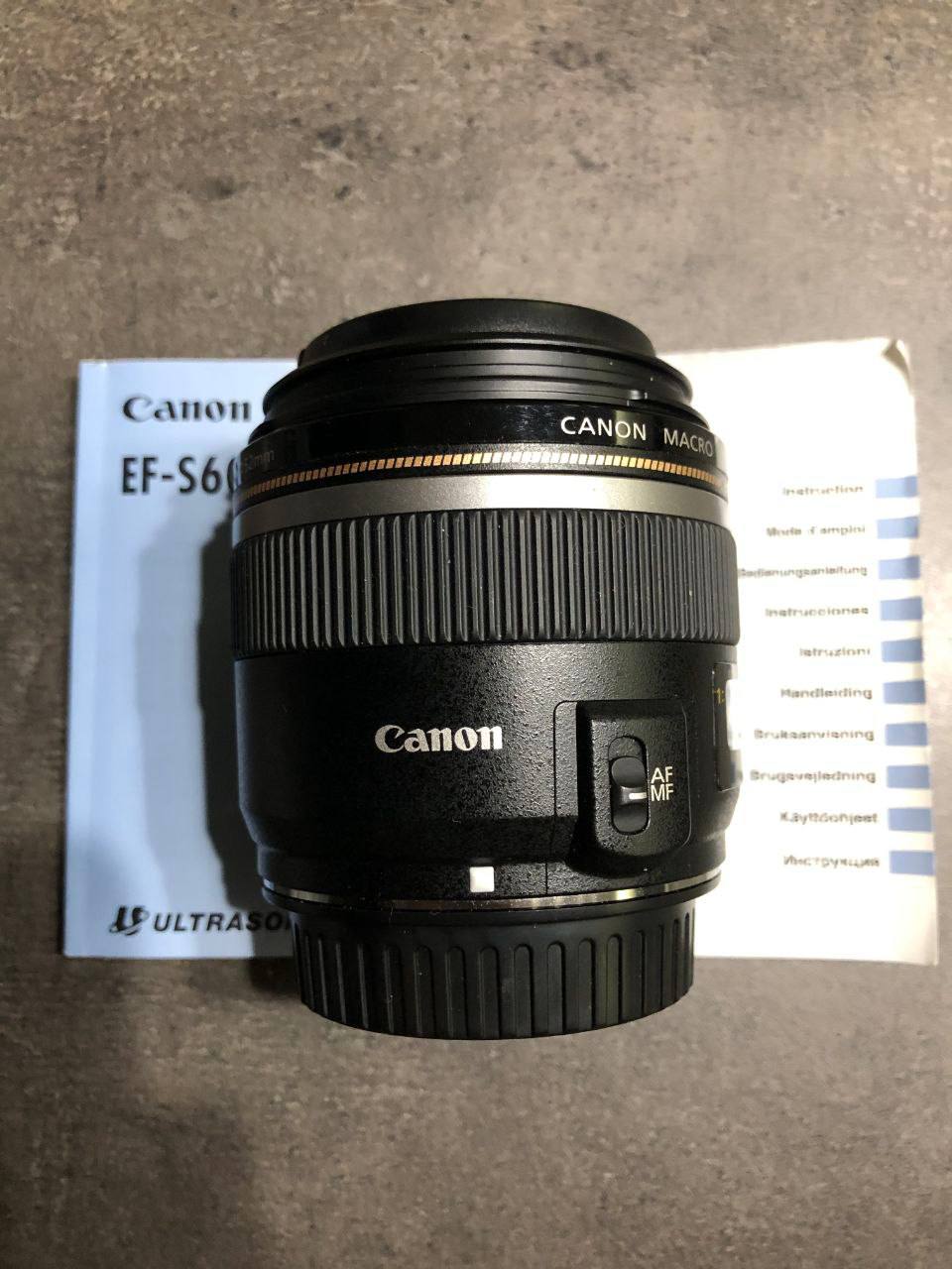 Canon EF-S 60mm f/2.8 MACRO USM Objektiv