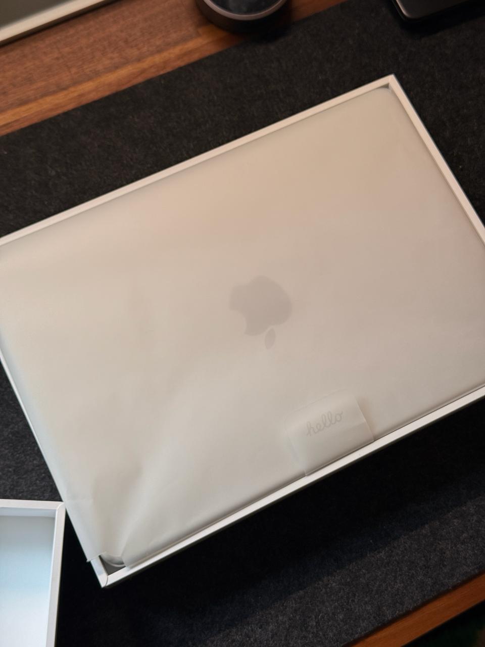Macbook Neo Srebrna 256gb