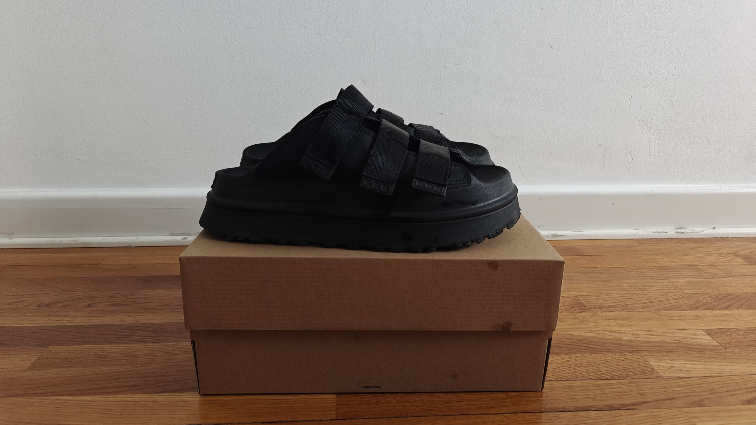 Ugg Goldenglow sandale photo 2