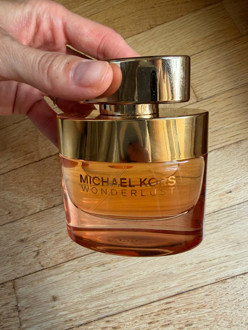MK toaletna voda