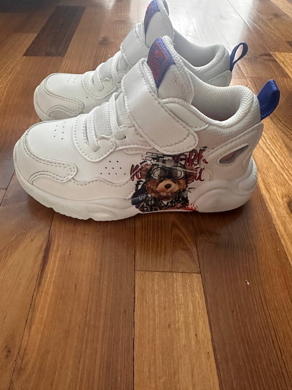 Dr Kong sneakers photo 2
