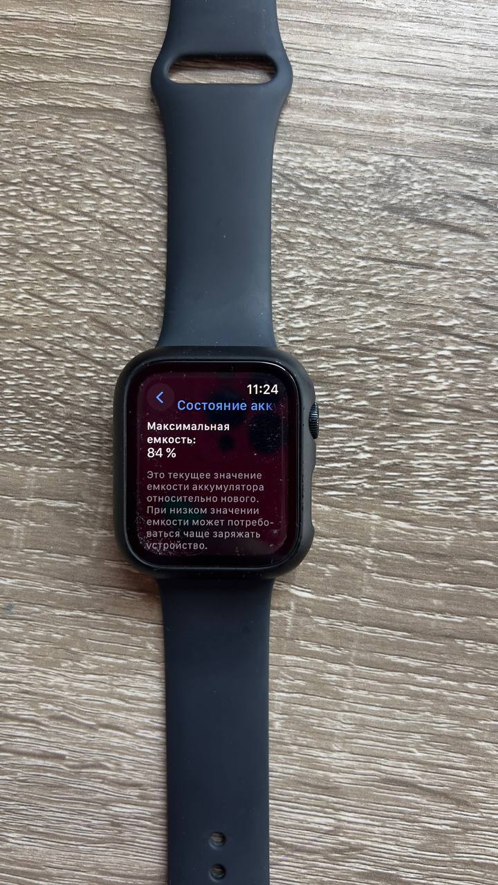 Apple Watch SE2 photo 2
