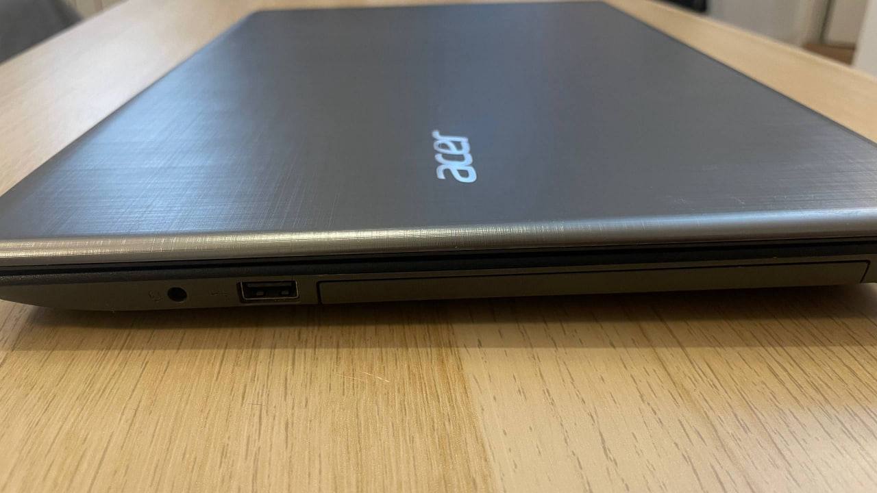 Acer Aspire E5-575G photo 2