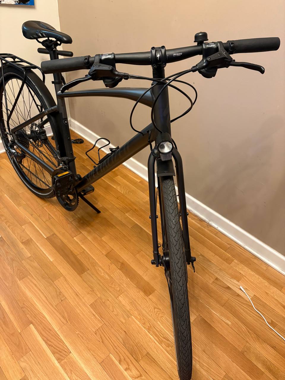 Specialized Sirrus 3.0 bicycle photo 3