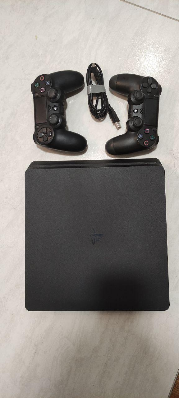 PlayStation 4 Slim 1TB