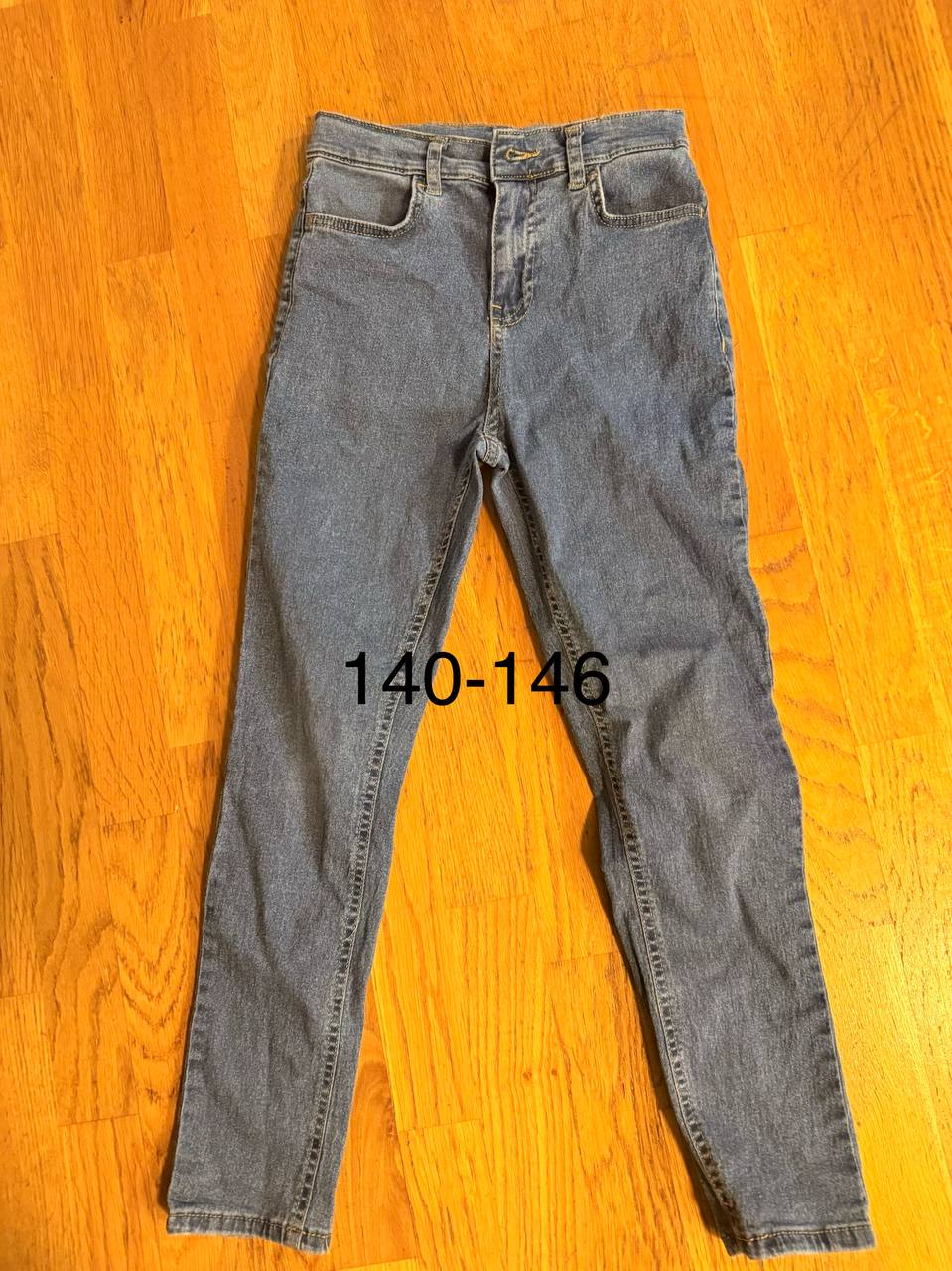 jeans photo 2