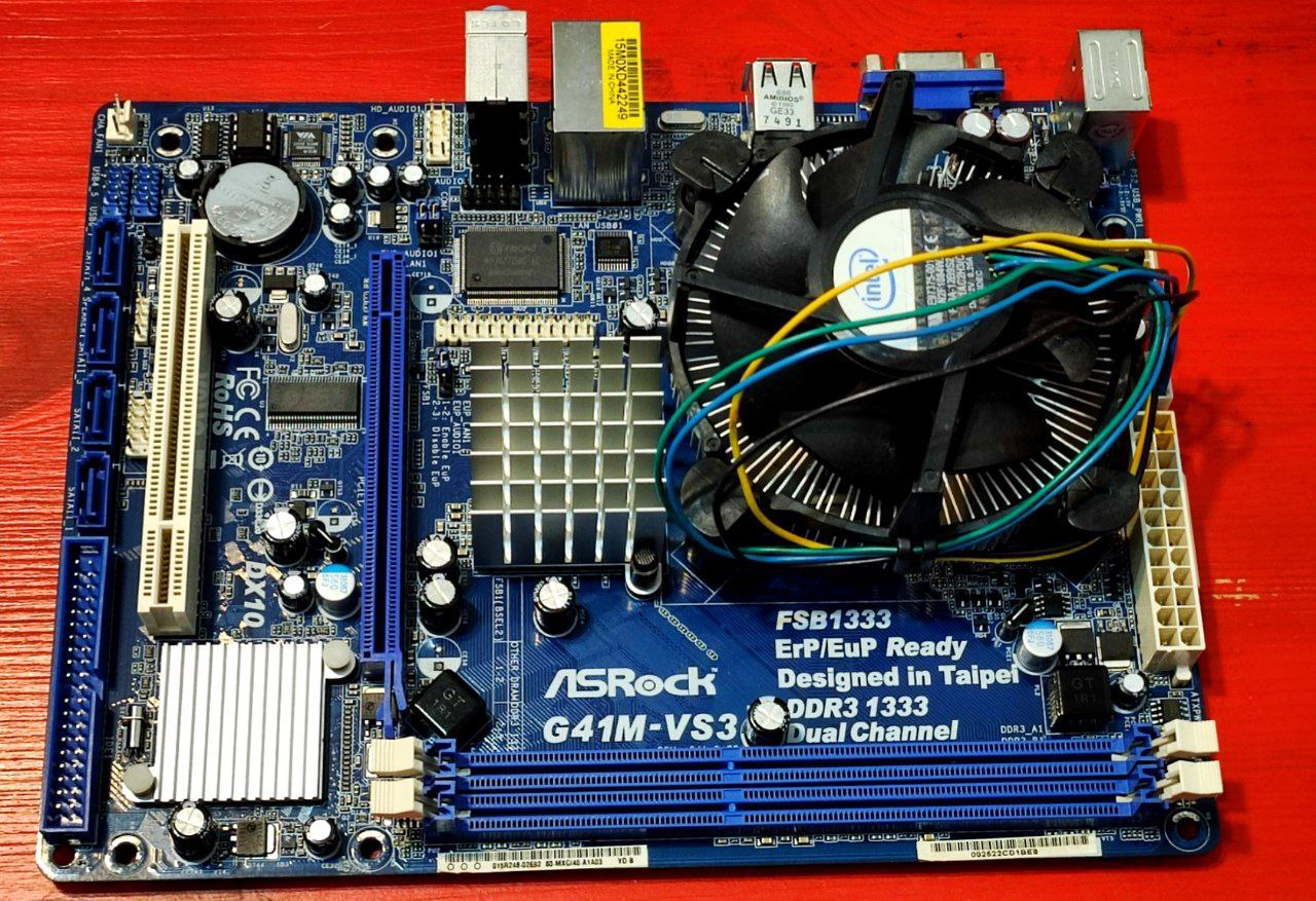 Motherboard + Processor Intel Core2 Duo E8400