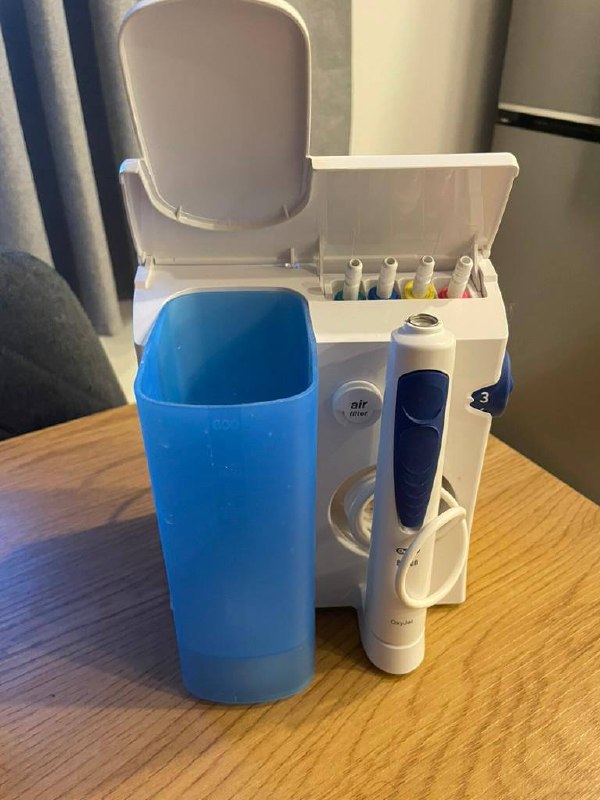 Oral-B OxyJet Oral Irrigator photo 2