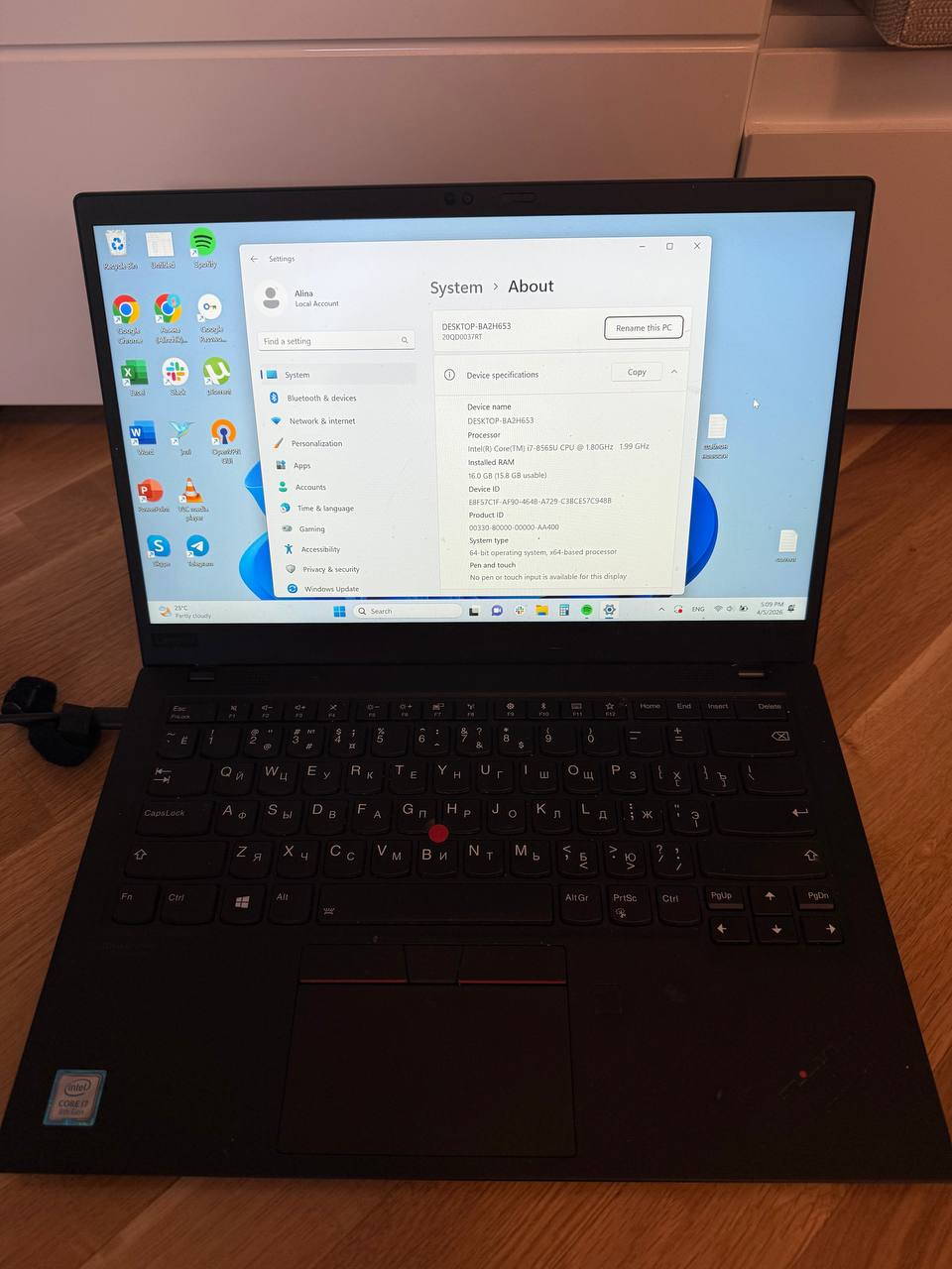 Lenovo ThinkPad X1 Carbon ноутбук